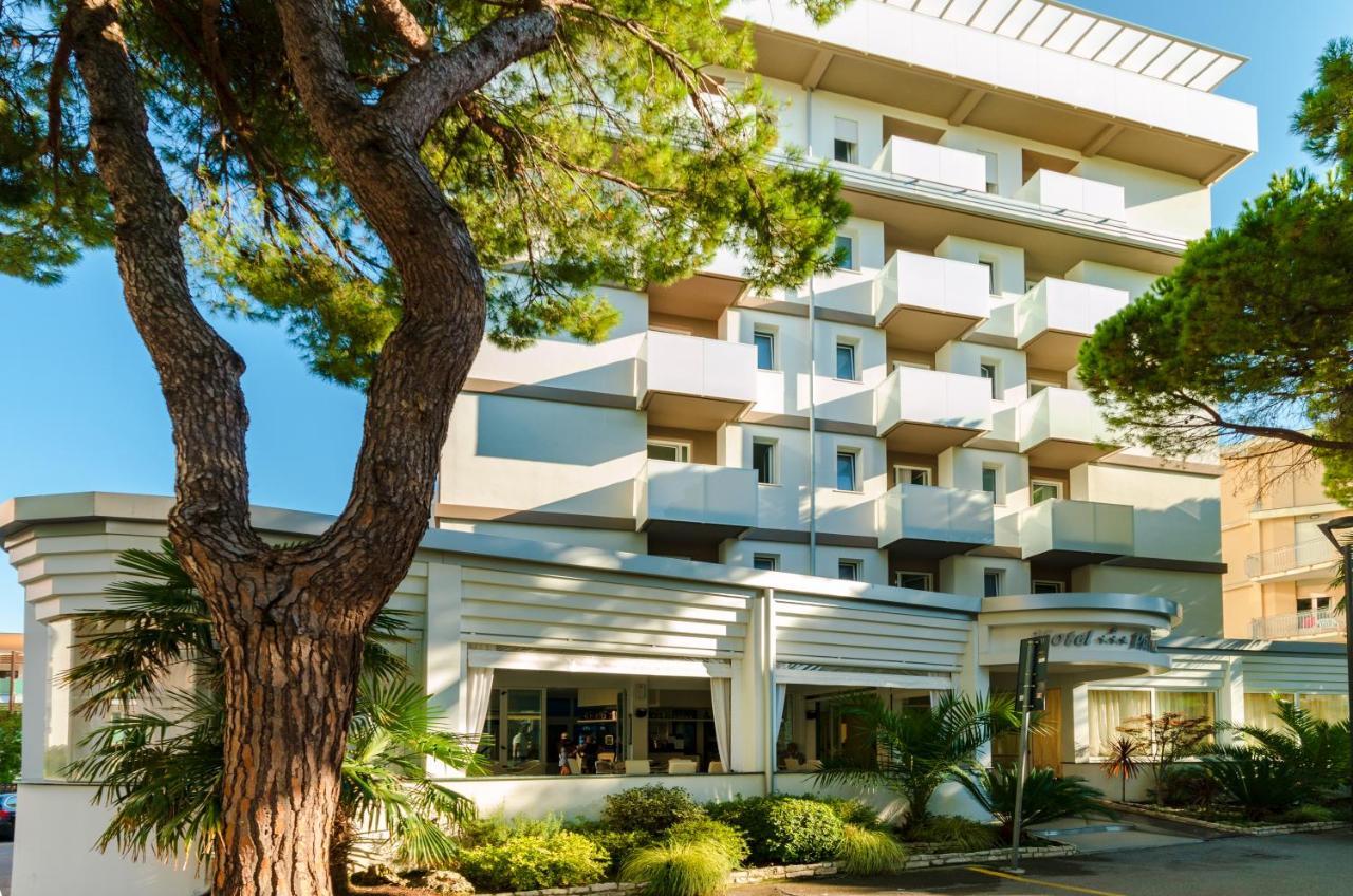 Hotel Palma De Majorca Bibione Exteriör bild